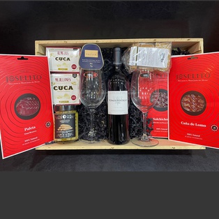 Lote de productos gourmet Joselito